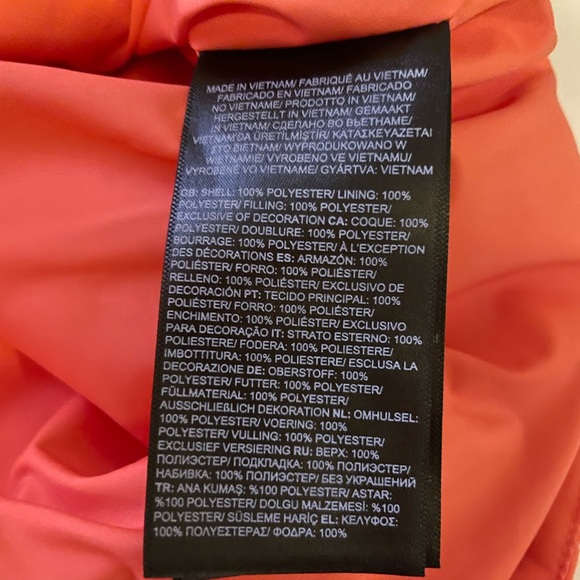 TOMMY HILFIGER red puffer winter jacket women’s XS / M NWT - Picture 12 of 12